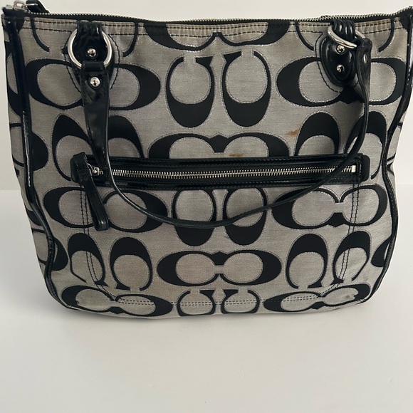 Coach Shoulder Handbag - Picture 2 of 9